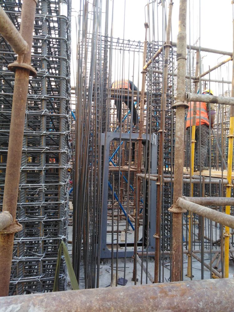 宏帆广场四期工程,靳峰峰